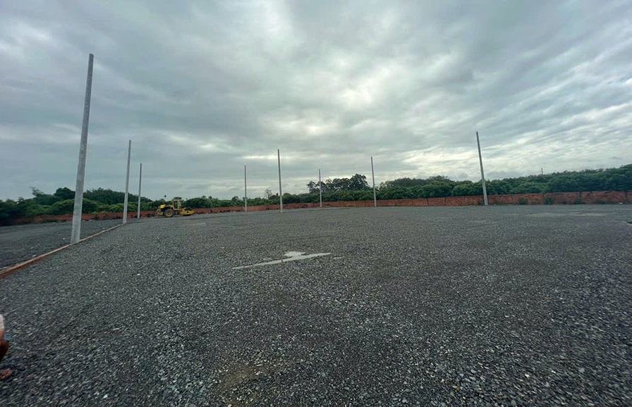 Thi công sân bóng ngoại tỉnh