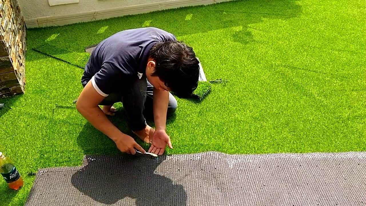 Thảm cỏ nhân tạo giá rẻ dùng cho sân vườn và trang trí