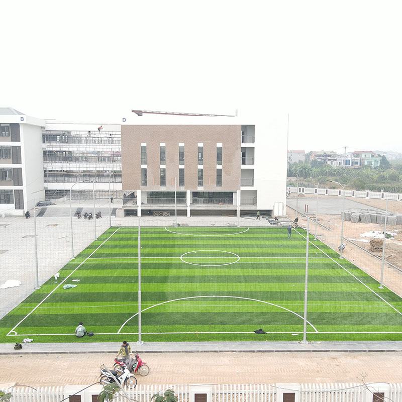 Sân bóng 5 người cỏ nhân tạo sau khi hoàn thiện và bàn giao Sân bóng 5 người cỏ nhân tạo sau khi hoàn thiện và bàn giao